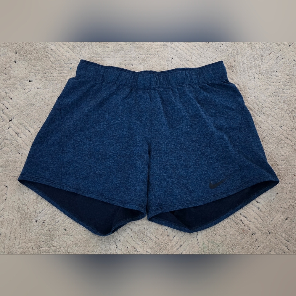 Women's sz small Nike athletic shorts